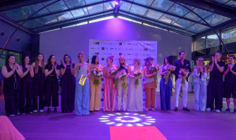 Nikol Panagiotou for Celebrate Love: Η μόδα περπατά για την ψυχική υγεία